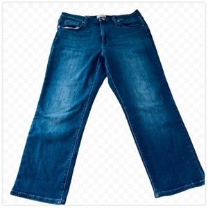 Women's High-Rise Jeans Demi’s - blue Universal Thread Size 14/32